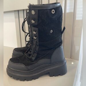 Black Lace-Up Platform Boots with 3M Thinsulate | Women’s Winter Combat Style